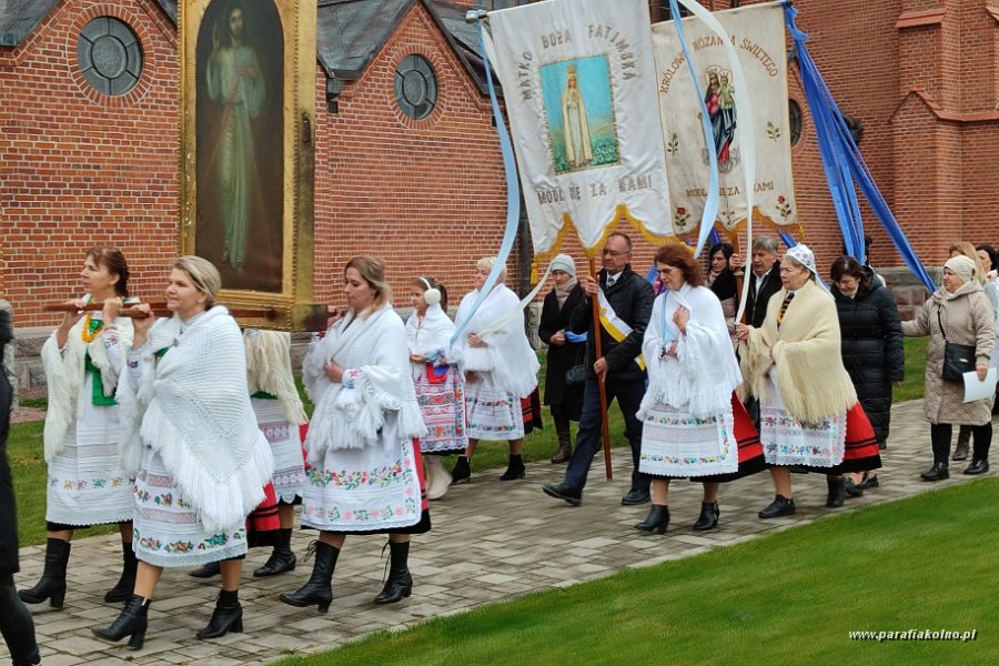 081 Procesja odpustowa.jpg